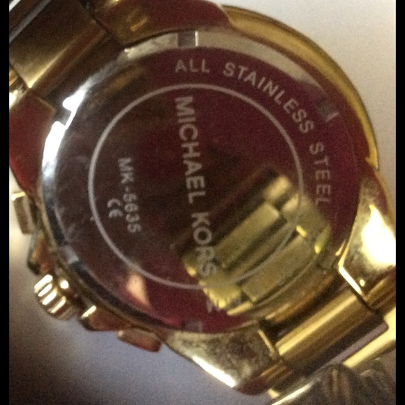 Michael Kors Gold plated Bradshaw Watch - Picture 4 of 4
