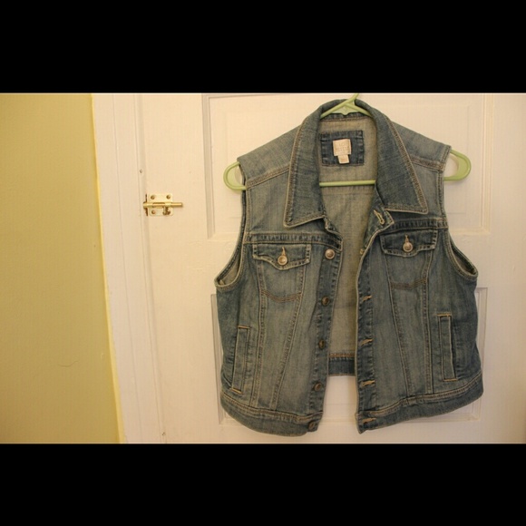 LC Lauren Conrad Denim Vest