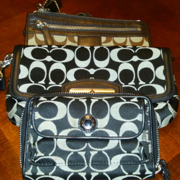 Authentic coach wristlet