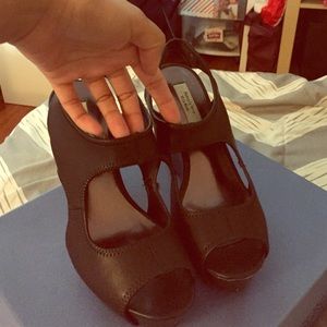 Black simply Vera wang wedges