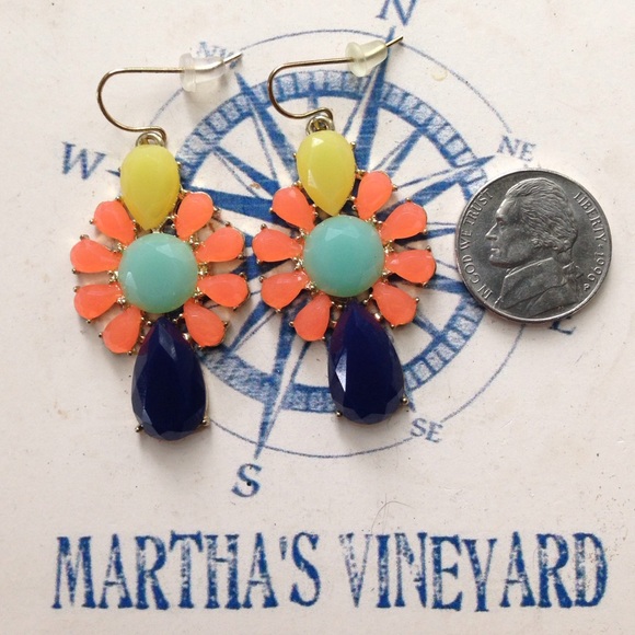 • Statement Earrings • - Picture 2 of 4