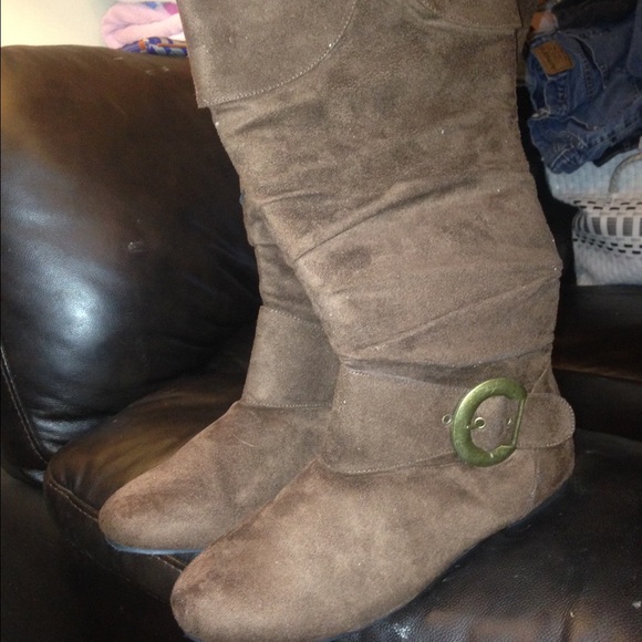 Chocolate brown mid-calf boots - Picture 1 of 4