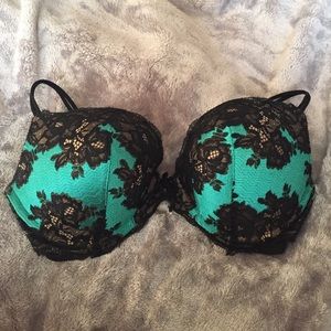 Victoria's Secret Push-Up Bra 36DD