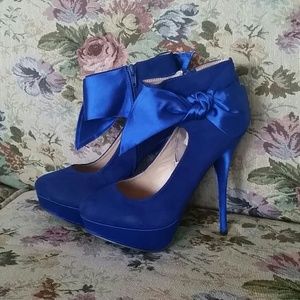 Royal Blue Ankle-Bow Pump