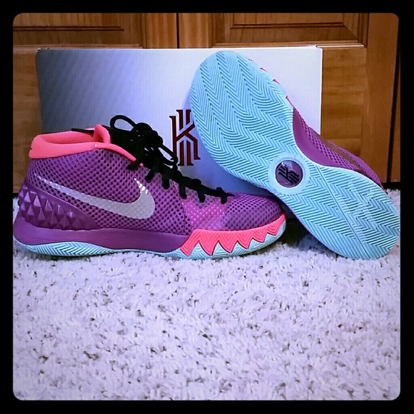 Kyrie 1 easters