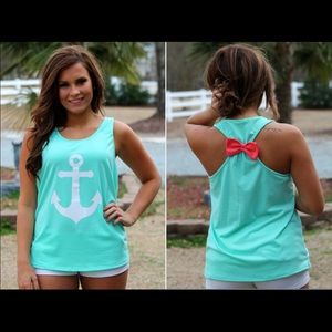 Women's anchor shirt with bow in back