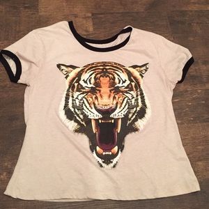 Lion Graphic Tee
