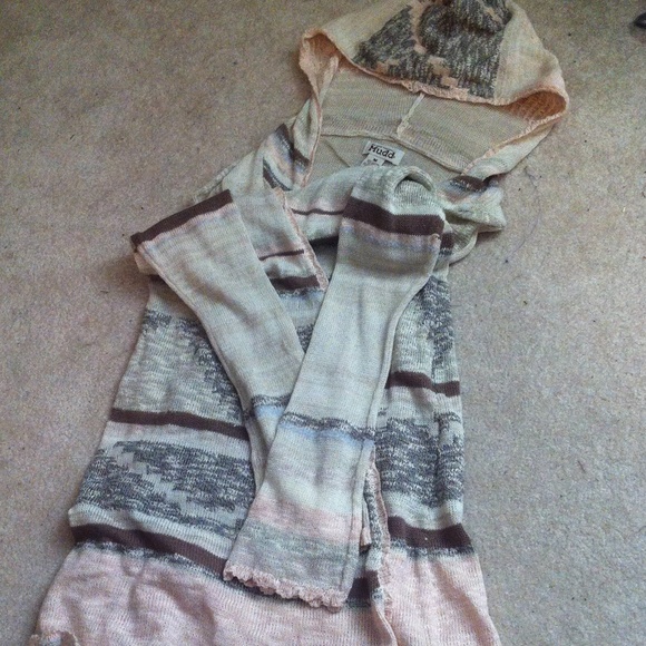 Extra long, hooded sweater!