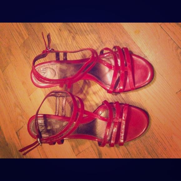 Hot red Sofft heals. Great for all occasions. - Picture 1 of 4