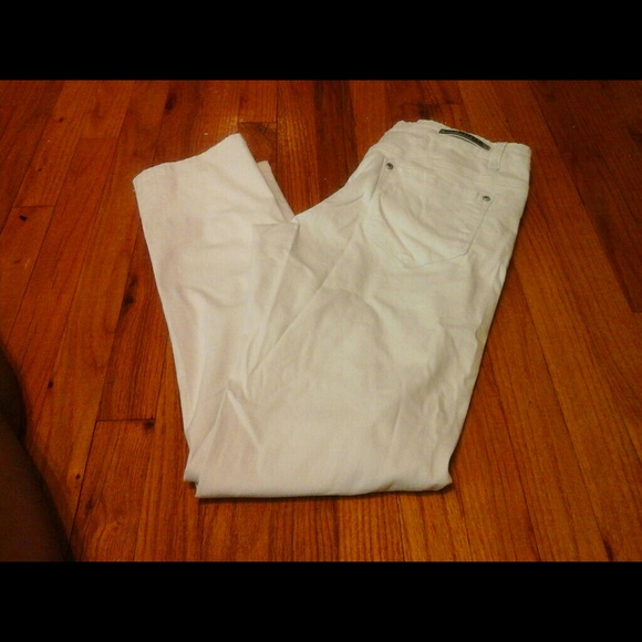 White jeggings