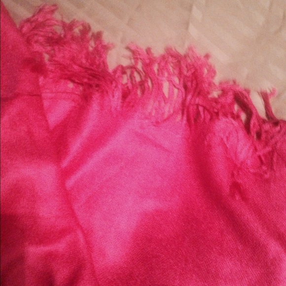 Pink Pashmina - Picture 2 of 3