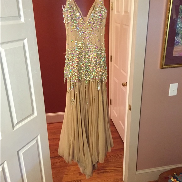 Dress by Sherri Hill. - Picture 2 of 3