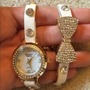 Aeropostale Bethany Mota watch and bow