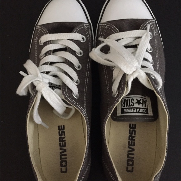 Converse Chuck Taylor Dainty Sneaker -Grey-size 6