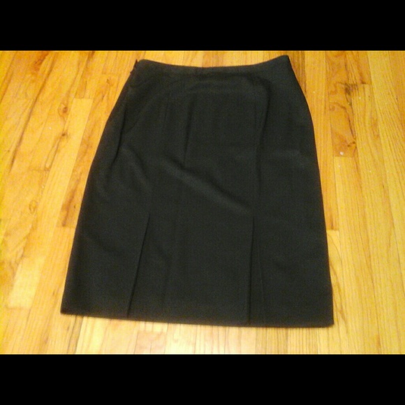 Suit skirt