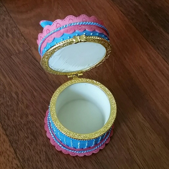 Shoe trinket box
