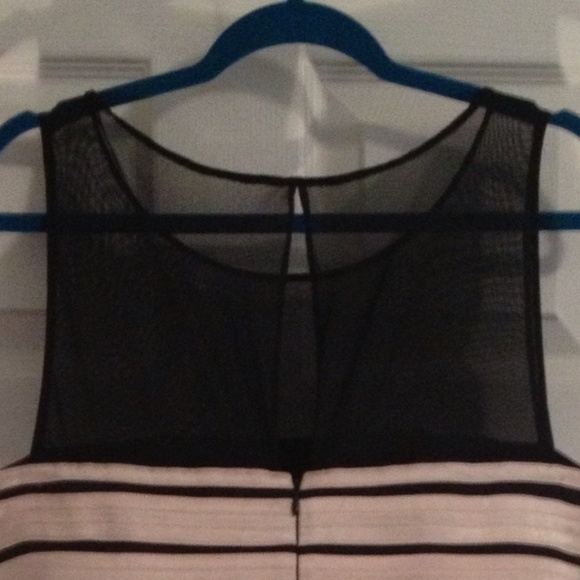 Structured Black Art Deco Cocktail Dress - Picture 4 of 4