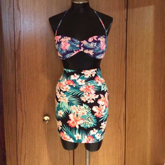 Victoria Secret Pink floral skirt