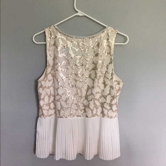 Beautiful Anthro top - Picture 2 of 4