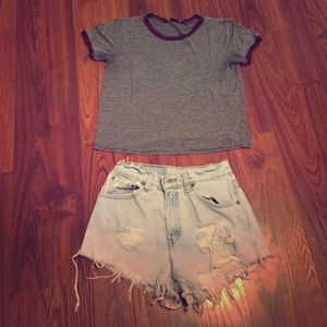 Cute vintage ripped Levi's