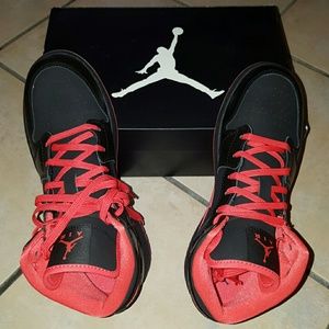 Girls Nike  Air Jordan 1 MID. O.B.O