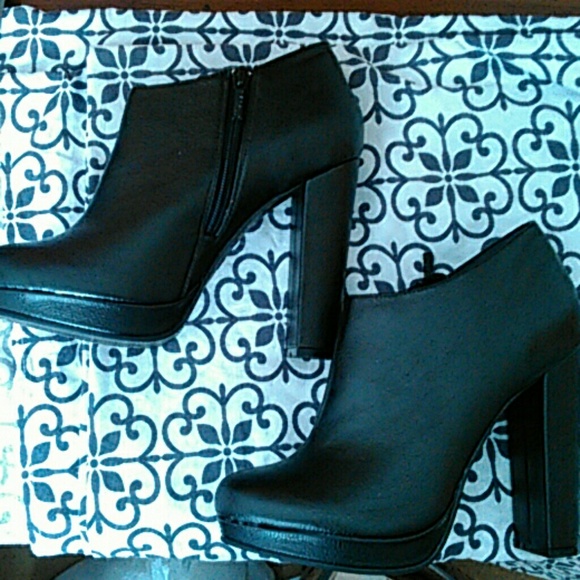 New Black Booties