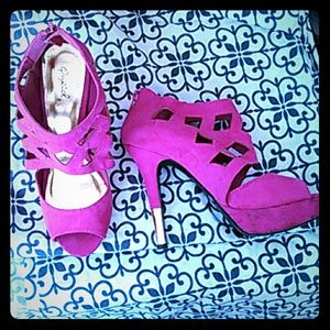 Hot Pink Heels