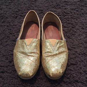 Glittery Toms!