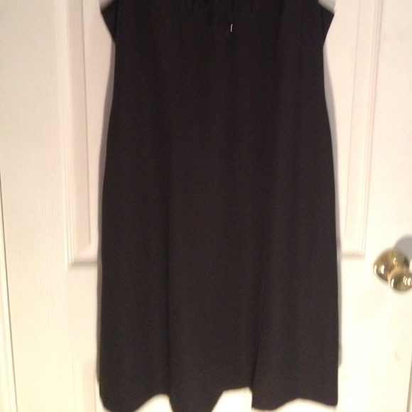 Black Cocktail Dress with Bead Design - Picture 4 of 4