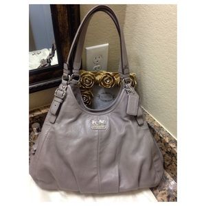Coach Madison Leather Maggie