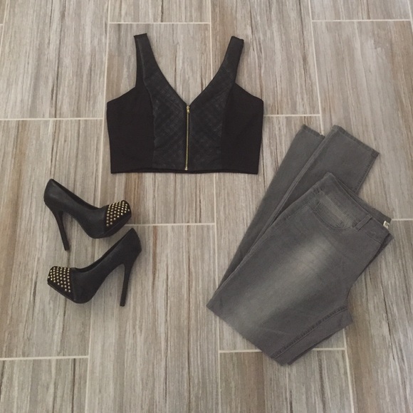 Black Crop Top