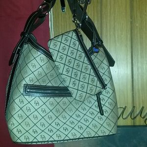 Purse with matching wristlet