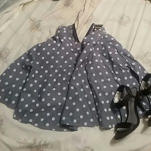 Derek heart. super cute pleated skirt