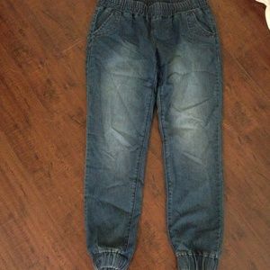 Jogger pants only worn once!