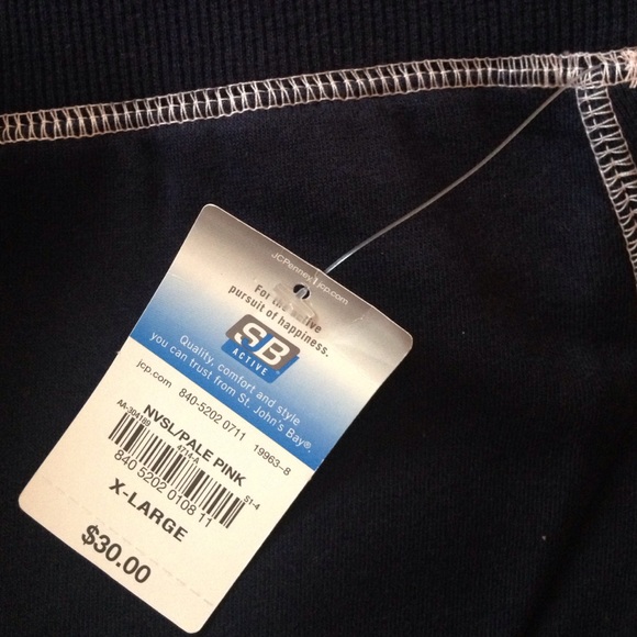 Activewear - Picture 3 of 3