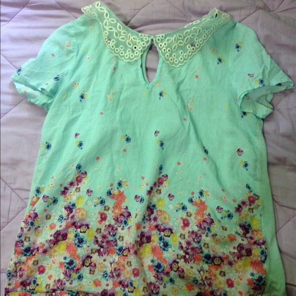 Peter Pan Collared Blouse