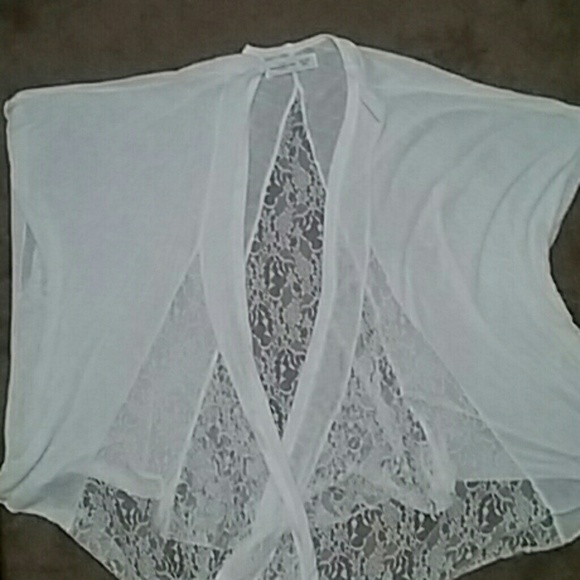 Abercrombie and Fitch white lace kimono