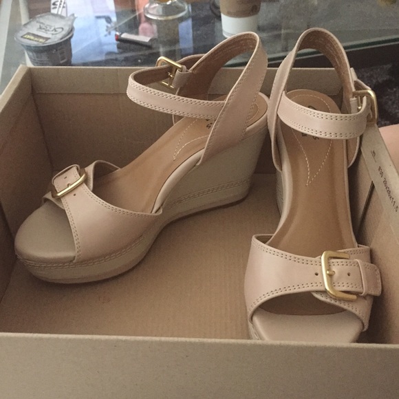 clarks nude wedges