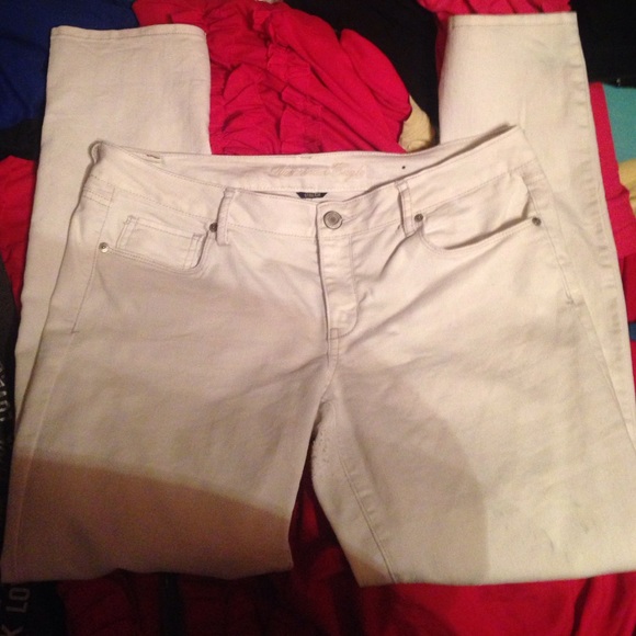 American Eagle skinny jeans