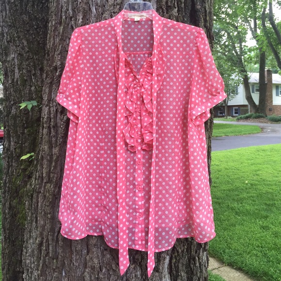 🚫SOLD🚫 Peach and white sheer top - Picture 1 of 4