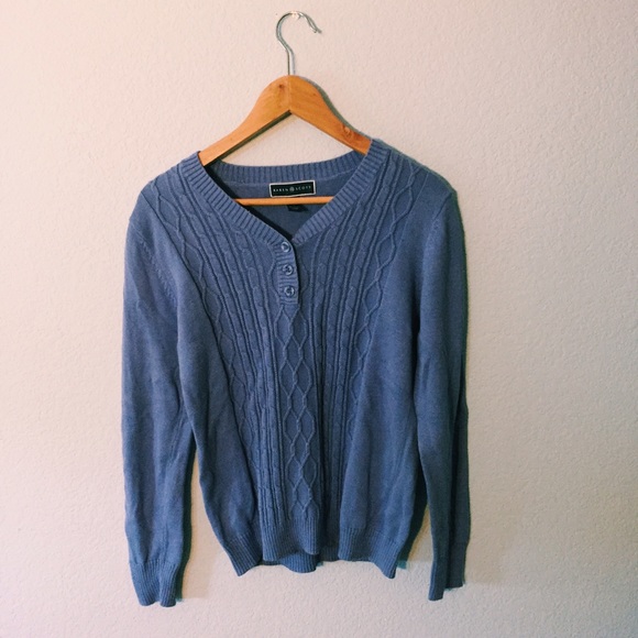 Perry winkle blue sweater - Picture 1 of 3