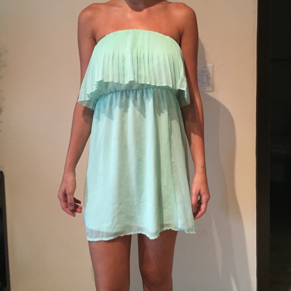 Everly Dresses & Skirts - Everly dress