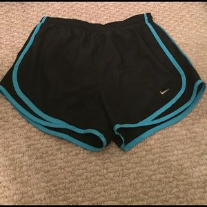Nike Tempo Short