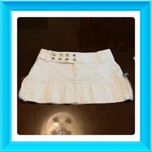 🌴Guess White Jean Skirt with Side Zippers