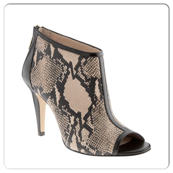 Banana Republic Jaida Bootie