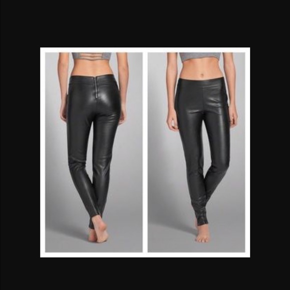 Abercrombie & Fitch Pants - Abercrombie & Fitch vegan leather legging