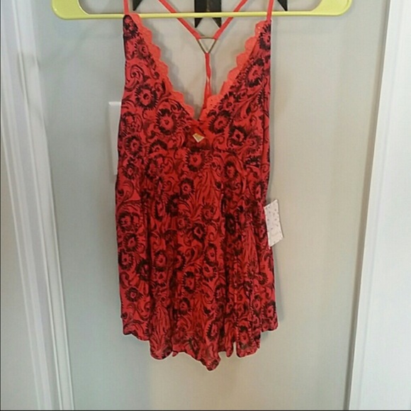 NWT Free People Keyhole Tank - Picture 3 of 4