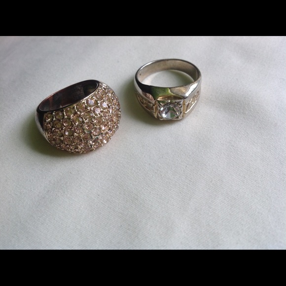 Two vintage costume rings