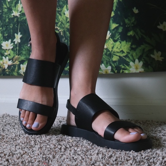 Forever 21 minimalist black flatform sandals