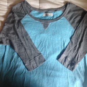 Hollister baseball tee